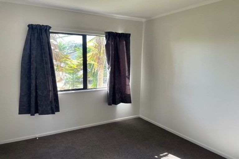 Photo of property in 1/30 Burundi Avenue, Clendon Park, Auckland, 2103