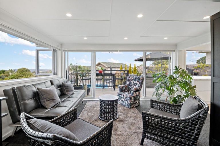 Photo of property in 81 Bleakhouse Road, Howick, Auckland, 2014