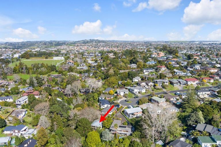 Photo of property in 29 Kayeleen Place, Cockle Bay, Auckland, 2014