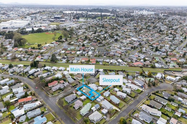 Photo of property in 4 Bremridge Place, Melville, Hamilton, 3206