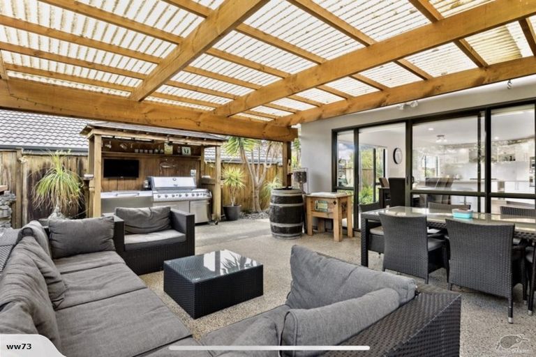 Photo of property in 103 Hugh Green Drive, Pinehill, Auckland, 0632