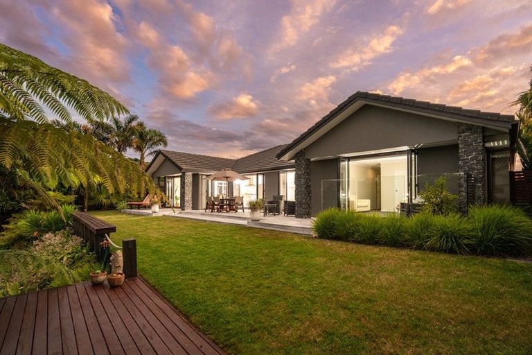 Photo of property in 3 Mcgregor Place, Paraparaumu, 5032