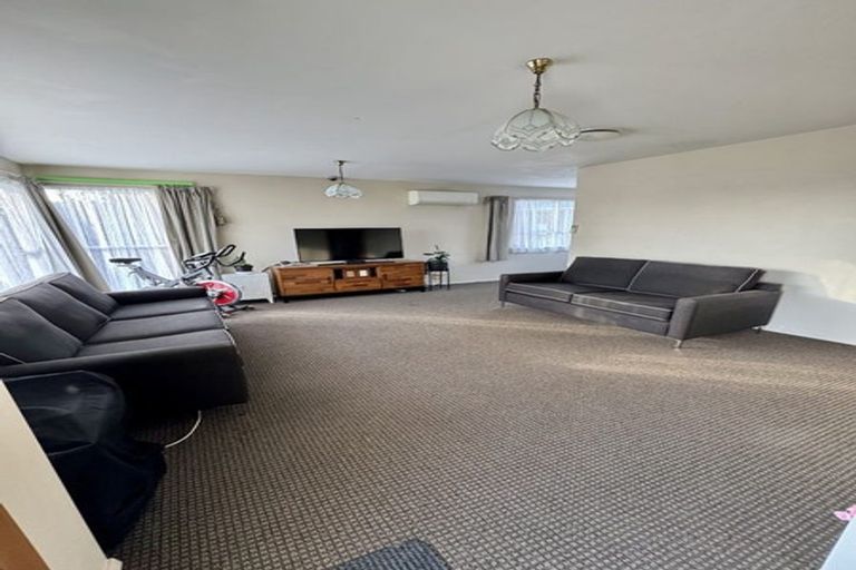 Photo of property in 8 Barrowclough Street, Hoon Hay, Christchurch, 8025