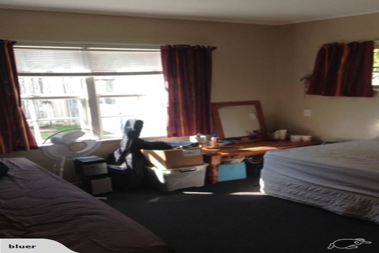 Photo of property in 67 Te Atatu Road, Te Atatu South, Auckland, 0610