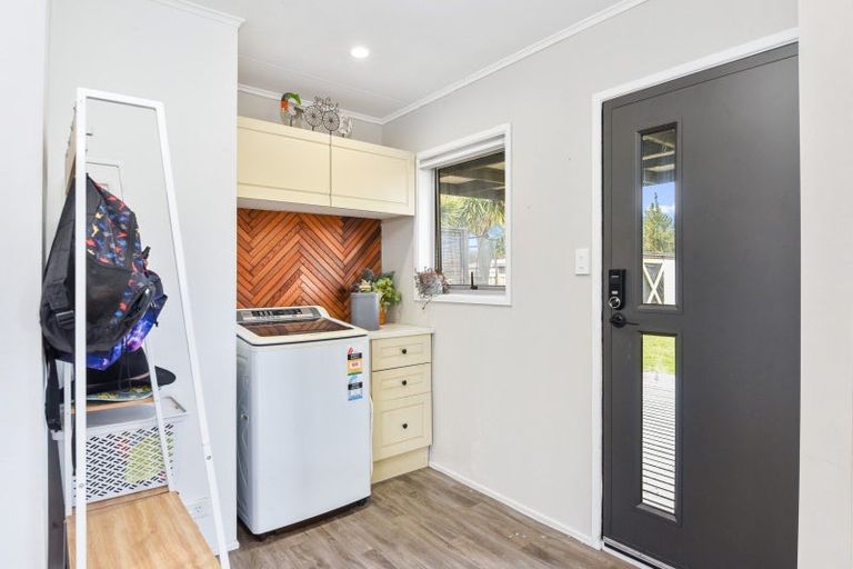 Photo of property in 10 John Road, Fairy Springs, Rotorua, 3015