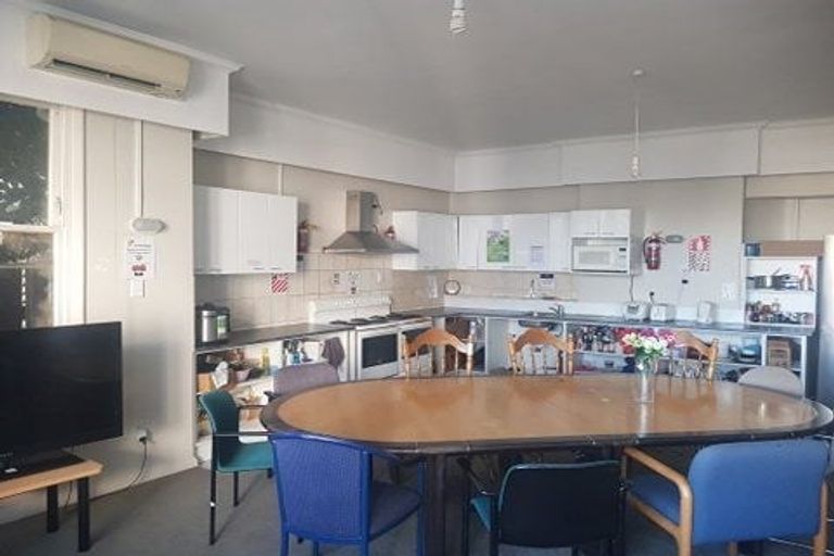 Photo of property in 1 Collina Terrace, Thorndon, Wellington, 6011