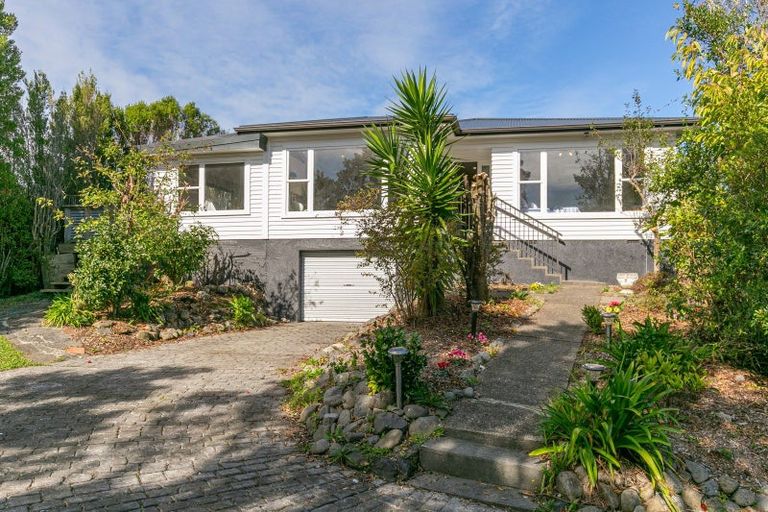 Photo of property in 9 Allen Terrace, Tawa, Wellington, 5028