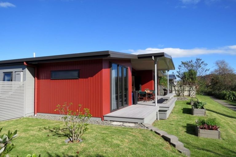Photo of property in 64 Mary-ellen Place, Coromandel, 3506