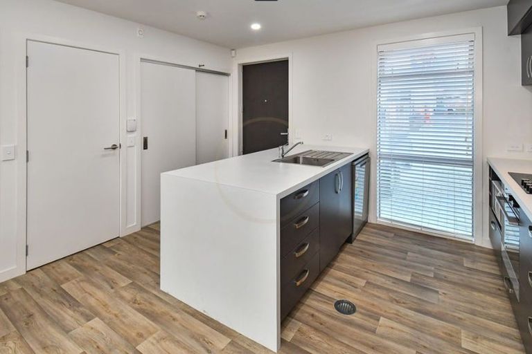 Photo of property in 1 Kanorau Place, Mangere, Auckland, 2022