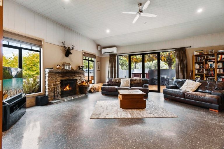 Photo of property in 57 Hall Road, Bannockburn, Cromwell, 9384