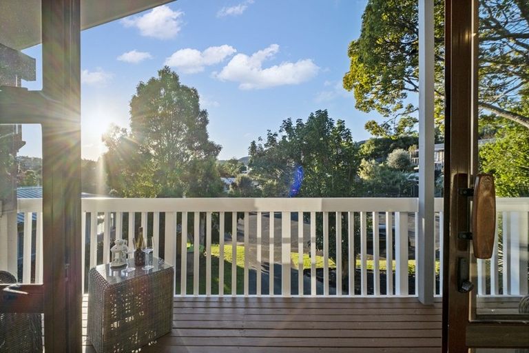 Photo of property in 27 William Hadlow Place, Hatfields Beach, Orewa, 0931