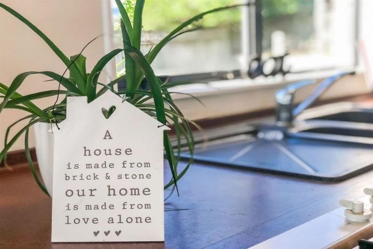 Photo of property in 13 Trig Hill Terrace, Waikanae Beach, Waikanae, 5036