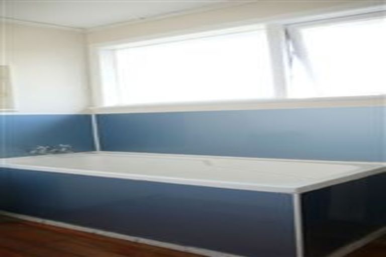 Photo of property in 73 Manuka Road, Bayview, Auckland, 0629