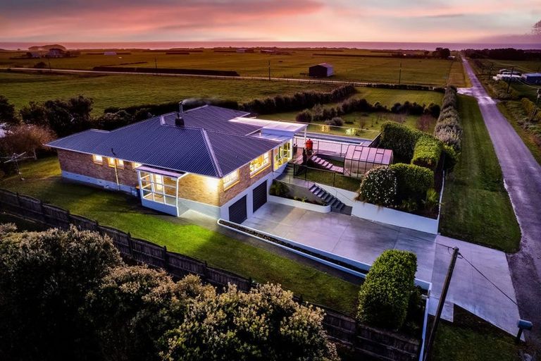 Photo of property in 255 Kaihihi Road, Okato, 4381