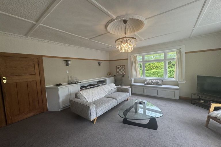 Photo of property in 26 Burma Road, Khandallah, Wellington, 6035