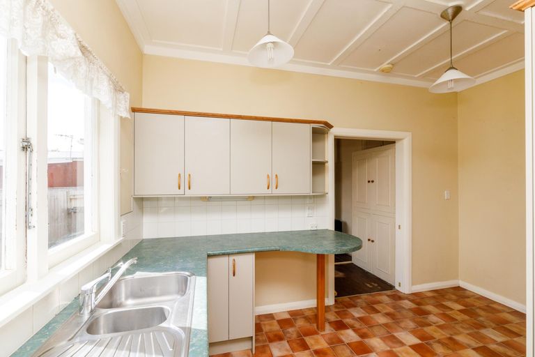 Photo of property in 643 Ferguson Street, Terrace End, Palmerston North, 4410