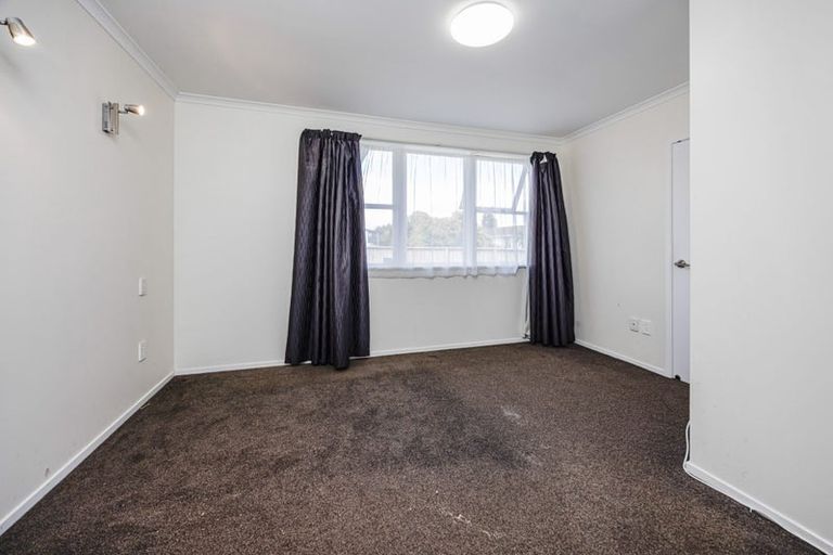 Photo of property in 1/1 Cooper Place, Papakura, 2110