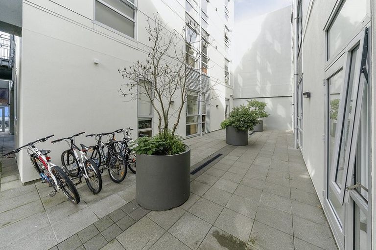 Photo of property in Hanson House, 13/27 Hanson Street, Mount Cook, Wellington, 6021