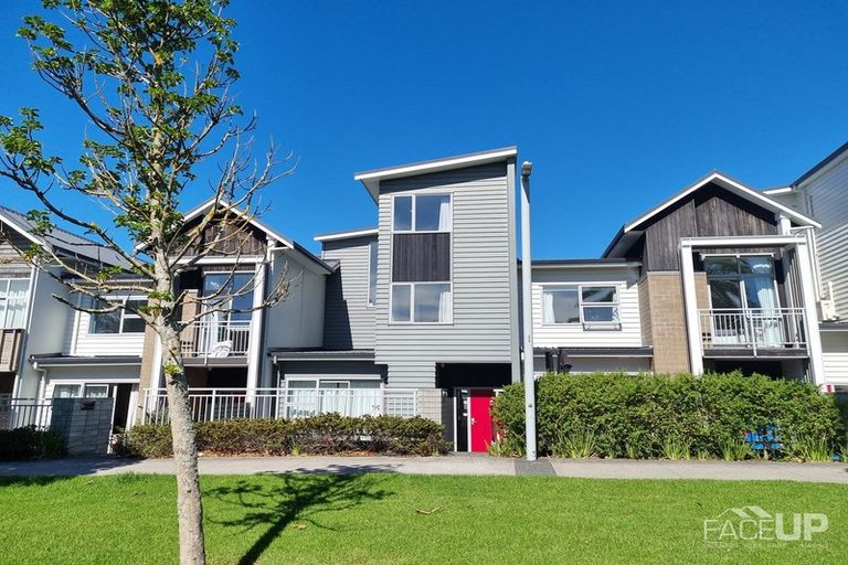 Photo of property in 49 Buckley Avenue, Hobsonville, Auckland, 0616