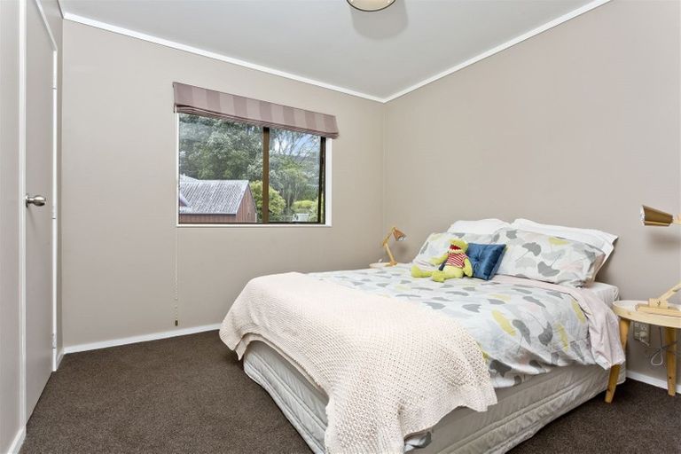 Photo of property in 3/82 Parr Terrace, Castor Bay, Auckland, 0620