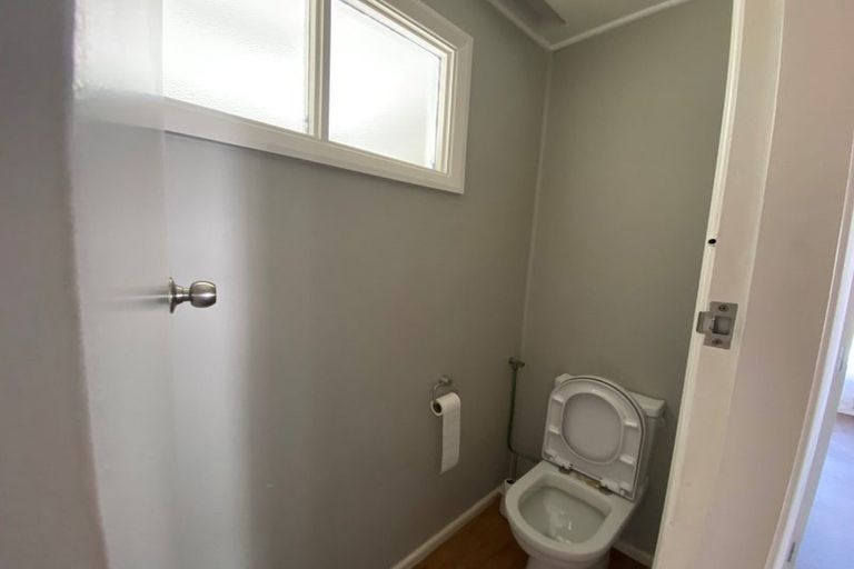 Photo of property in 5 Nyton Place, Bryndwr, Christchurch, 8053