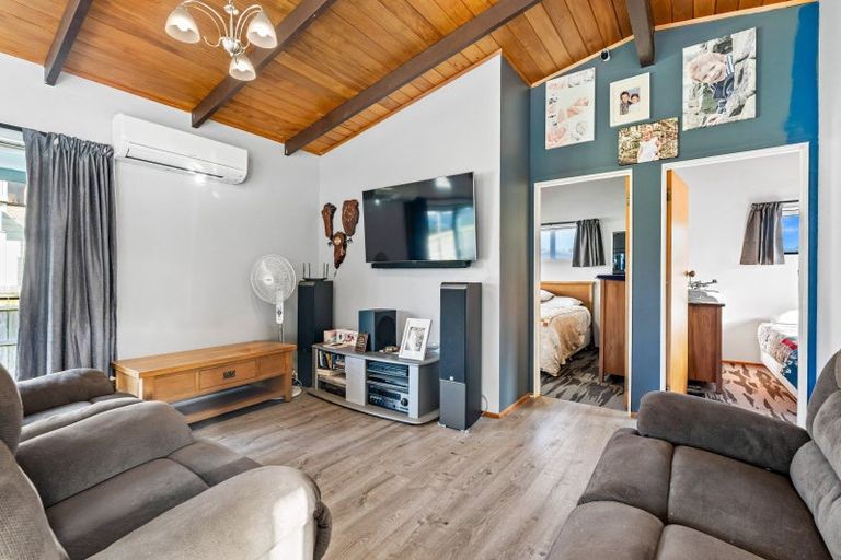 Photo of property in 4 Omutu Street, Oakura, Hikurangi, 0184