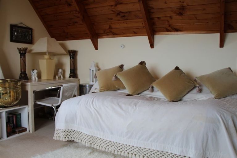 Photo of property in Stratford Drive, Cable Bay, 0420