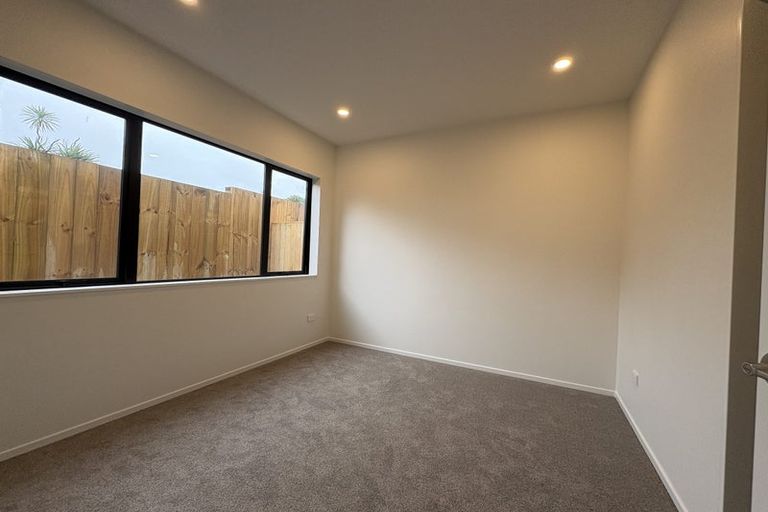 Photo of property in 102c Ennis Avenue, Pakuranga Heights, Auckland, 2010
