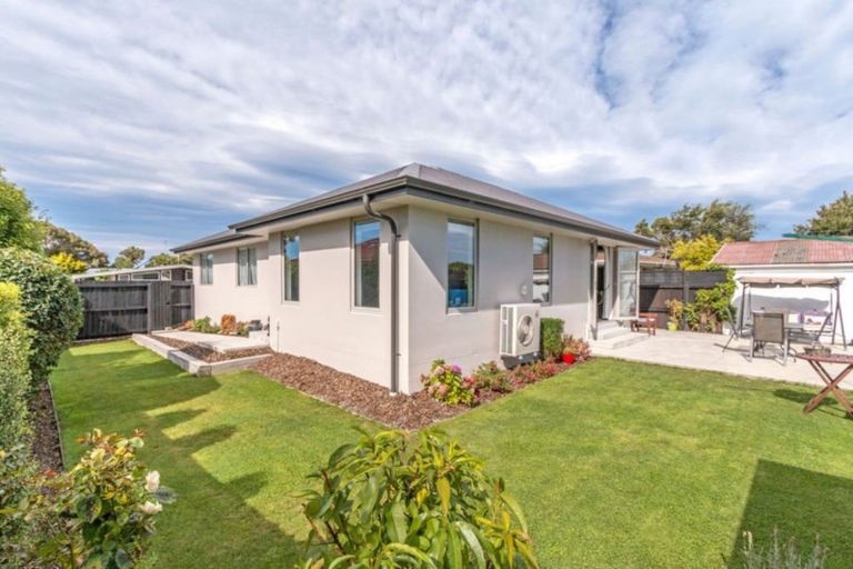 Photo of property in 51 Orrick Crescent, Avondale, Christchurch, 8061