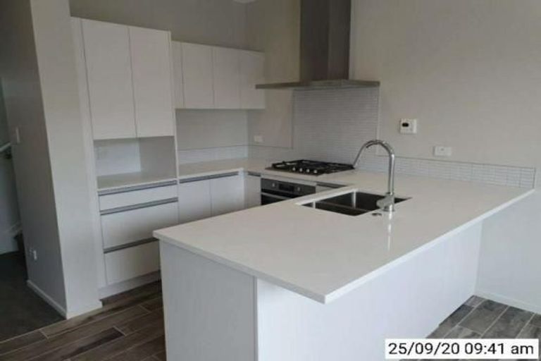 Photo of property in 16 Wai Place, Westgate, Auckland, 0614