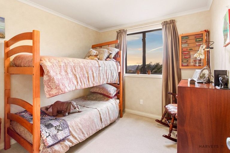 Photo of property in 6 View Ridge Drive, Ranui, Auckland, 0612