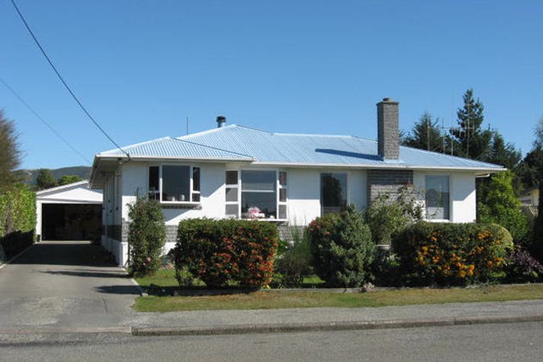 Photo of property in 23 Maude Street, Waimate, 7924
