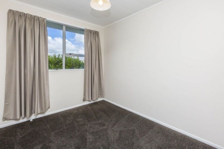 Photo of property in 35b Roband Crescent, Brown Owl, Upper Hutt, 5018