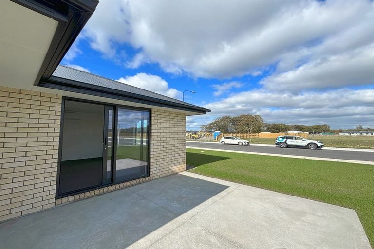 Photo of property in 30 Stackwood Avenue, Woodend, 7691