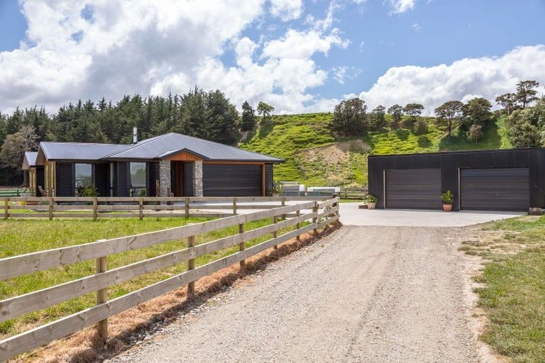 Photo of property in 64 Matapihi Road, Te Ore Ore, Masterton, 5886