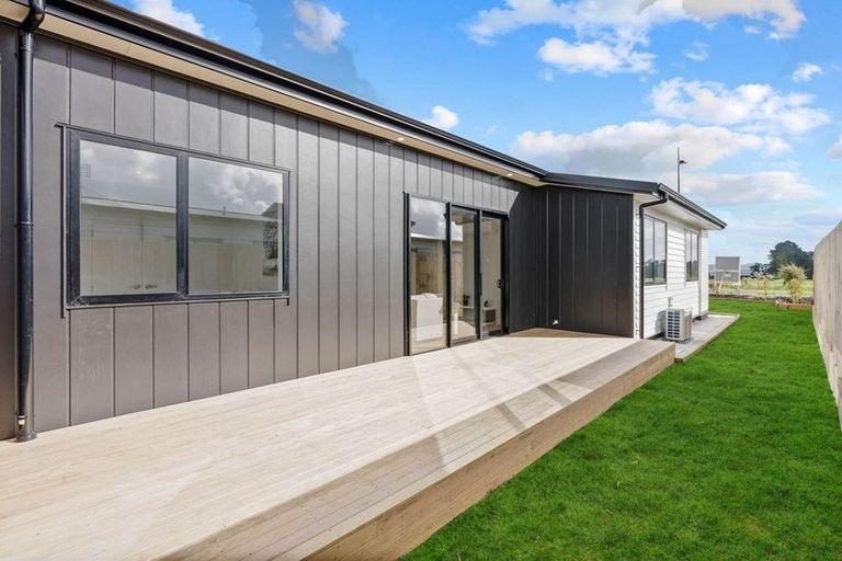 Photo of property in 65 Clarks Beach Road, Clarks Beach, 2122