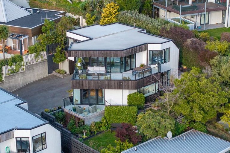 Photo of property in 1/8 Lookaway Place, Huntsbury, Christchurch, 8022