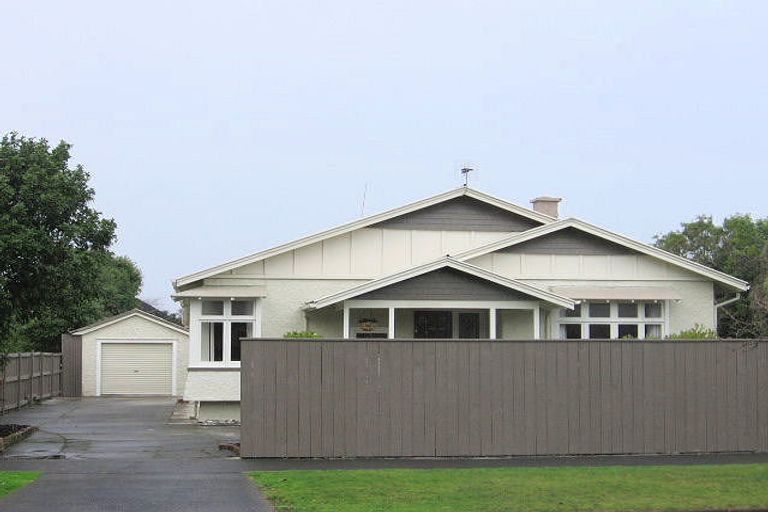 Photo of property in 53 Brightwater Terrace, Terrace End, Palmerston North, 4410