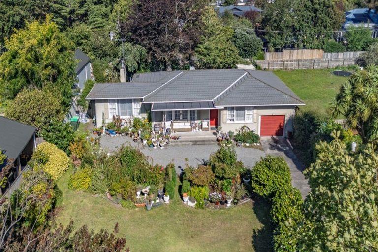 Photo of property in 4 Armstrong Avenue, Carterton, 5713