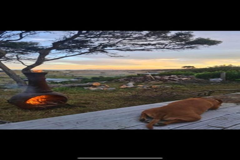 Photo of property in 14 Pukenui Drive, Mahia, 4198