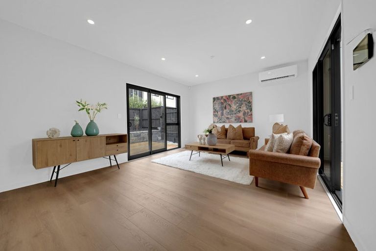 Photo of property in 19 Artemis Way, Flat Bush, 2019