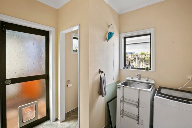 Photo of property in 143 Ngamotu Road, Spotswood, New Plymouth, 4310