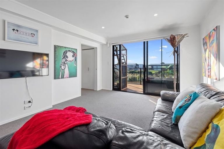 Photo of property in 12/22 Ashley Place, Papamoa Beach, Papamoa, 3118