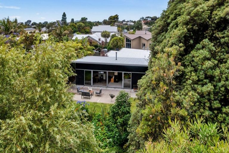 Photo of property in 72e Wairau Road, Oakura, 4314