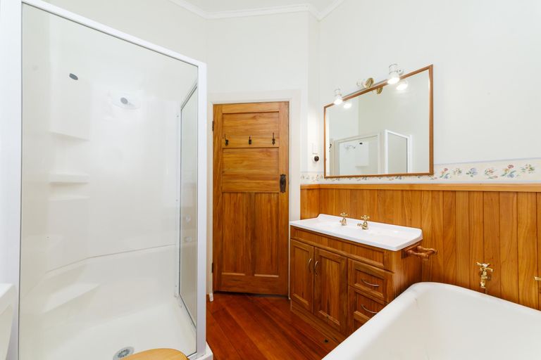 Photo of property in 643 Ferguson Street, Terrace End, Palmerston North, 4410