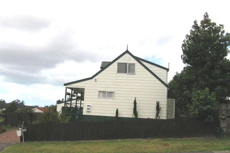 Photo of property in 87 Lynn Road, Bayview, Auckland, 0629