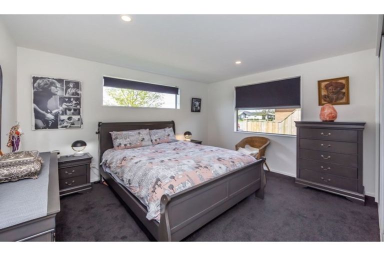 Photo of property in 56 Gillman Place, Pegasus, 7612