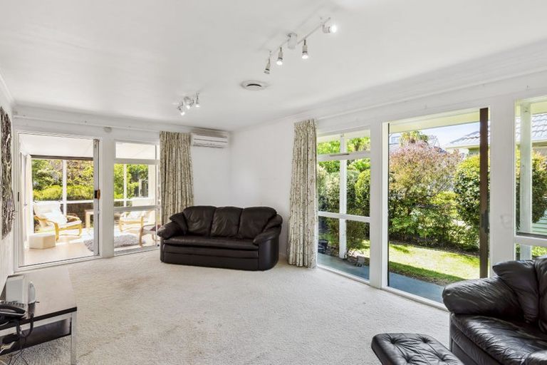 Photo of property in 35 Gray Avenue, Paraparaumu Beach, Paraparaumu, 5032