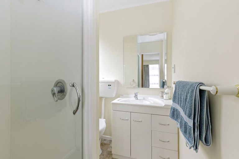 Photo of property in 32 De Menech Grove, Avalon, Lower Hutt, 5011