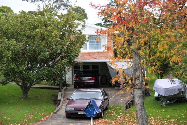 Photo of property in 3 Kelly Place, Cockle Bay, Auckland, 2014